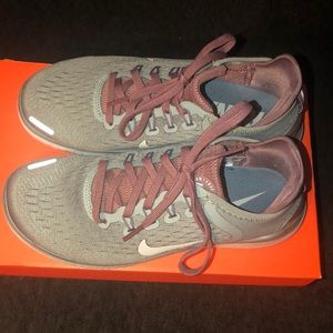 Brand New Women’s Nike Free RN